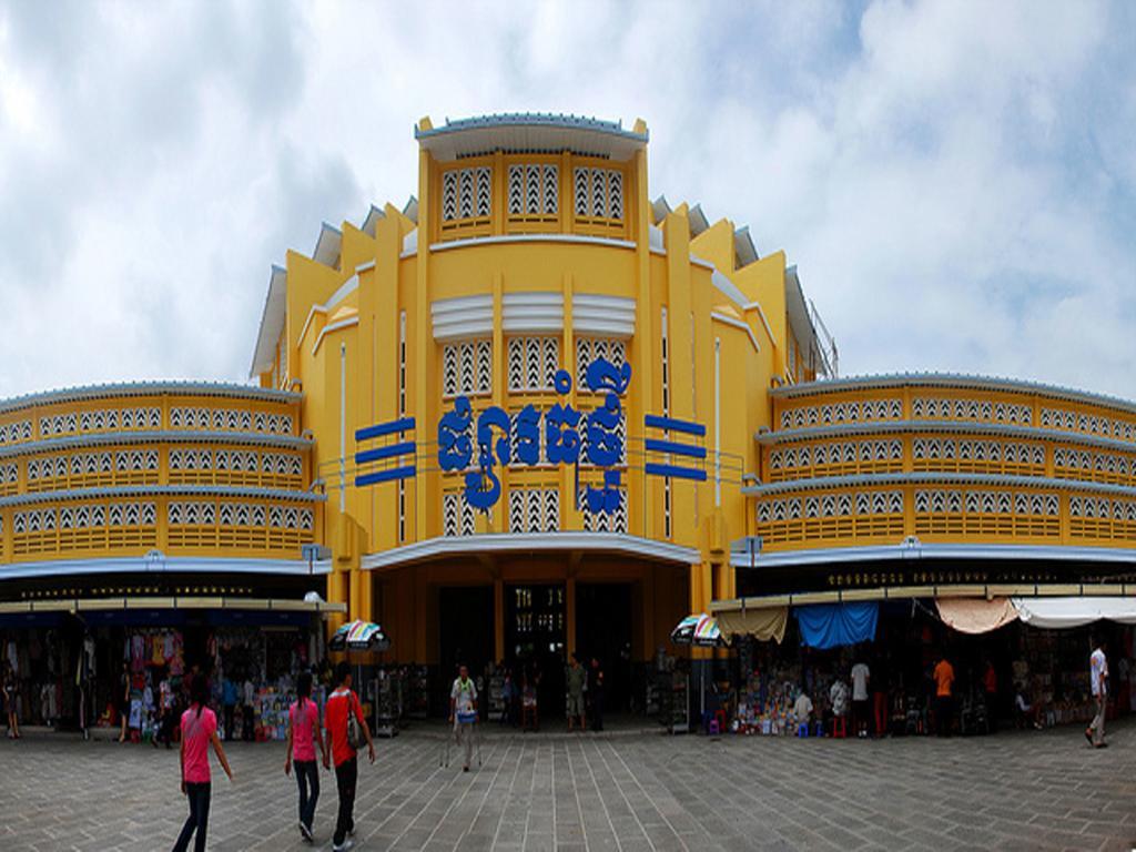 Diamond Hotel Phnom Penh Exterior foto